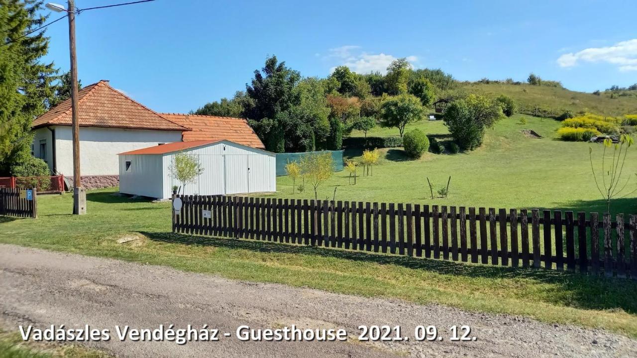 Vadászles Vendégház Bukkszentmarton Exterior foto