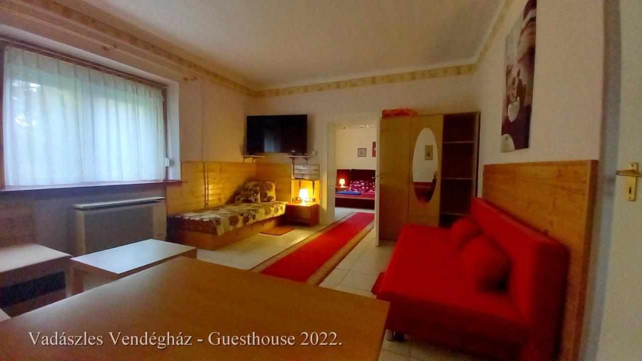 Vadászles Vendégház Bukkszentmarton Exterior foto
